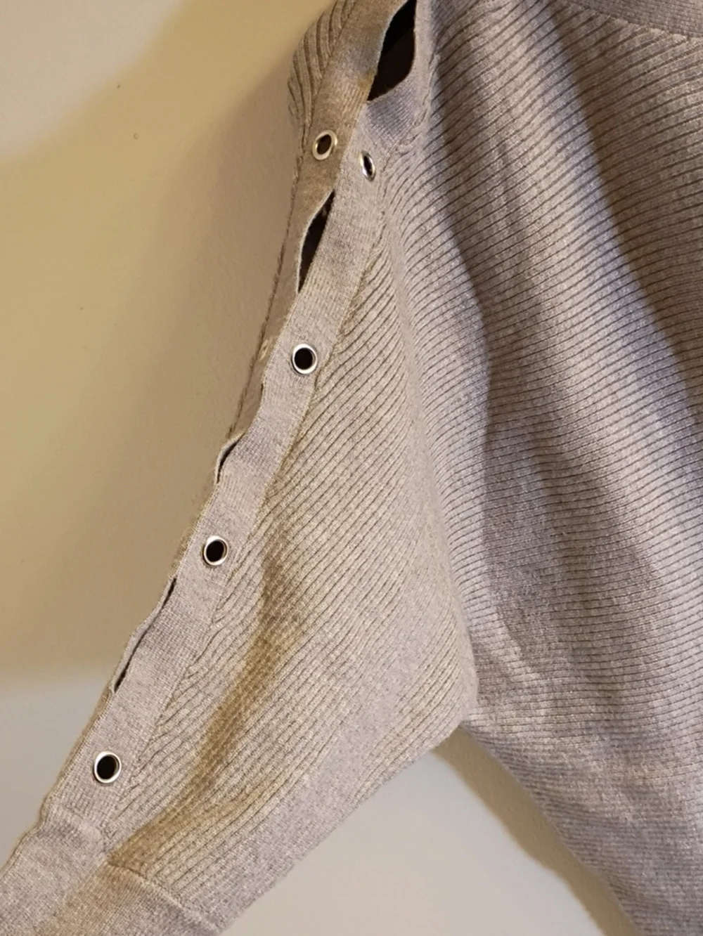Jennifer Lopez Light Grey Ribbed Crewneck Sweater with Shoulder Grommets